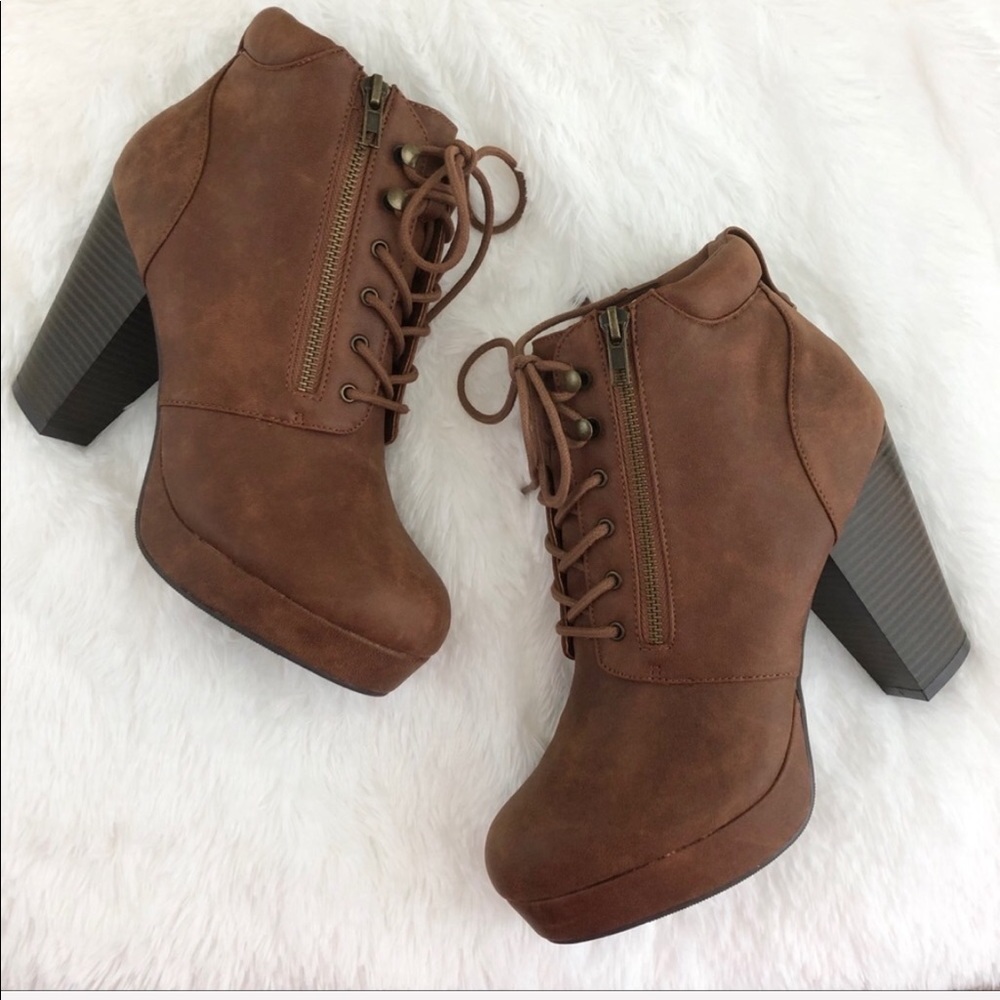 Material Girl Rheta Cognac Lace Up Booties - Picture 4 of 6